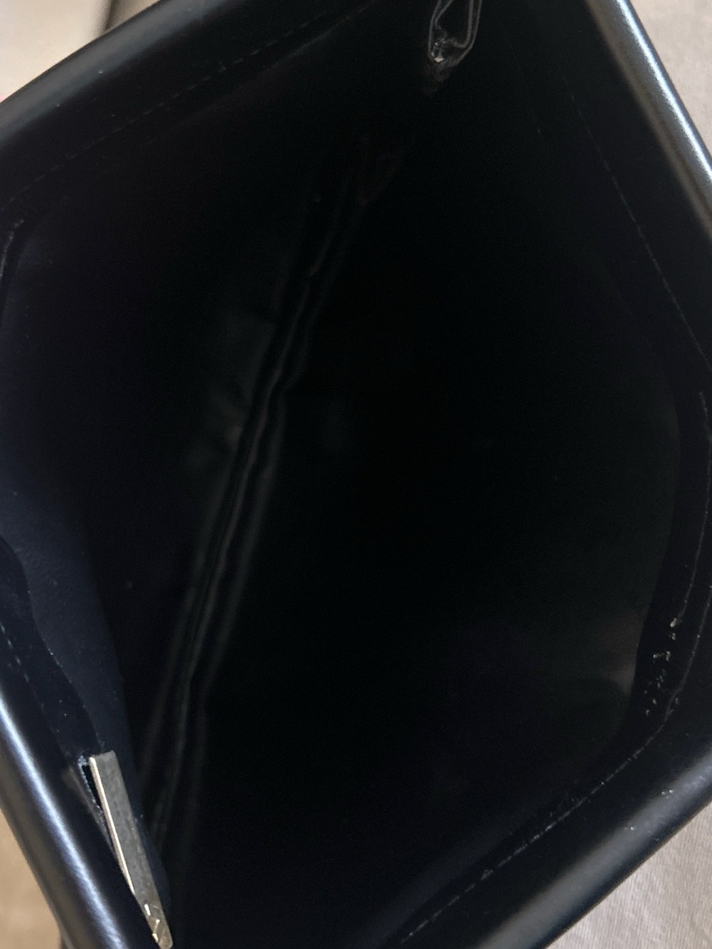 VALENTINO Clutch EUC - Picture 9 of 9